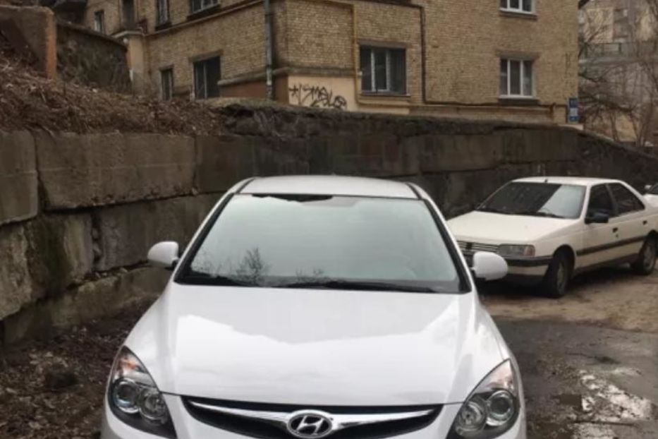 Продам Hyundai i30  2011 года в Киеве