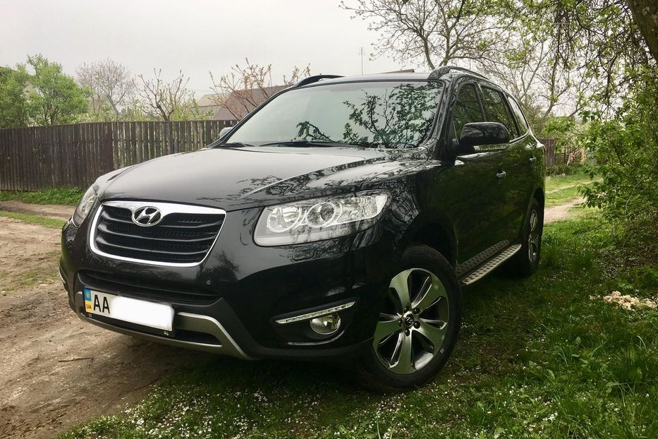 Продам Hyundai Santa FE 2012 года в Киеве