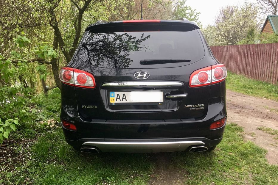 Продам Hyundai Santa FE 2012 года в Киеве