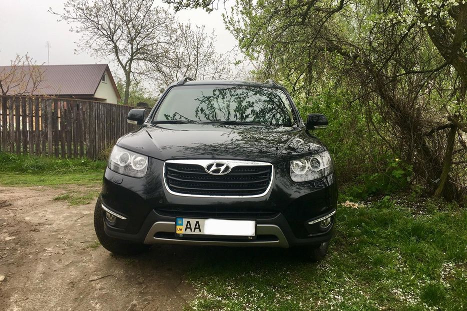 Продам Hyundai Santa FE 2012 года в Киеве