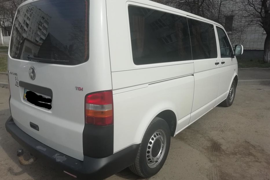 Продам Volkswagen T5 (Transporter) пасс. 2009 года в Львове