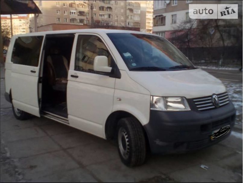 Продам Volkswagen T5 (Transporter) пасс. 2009 года в Львове