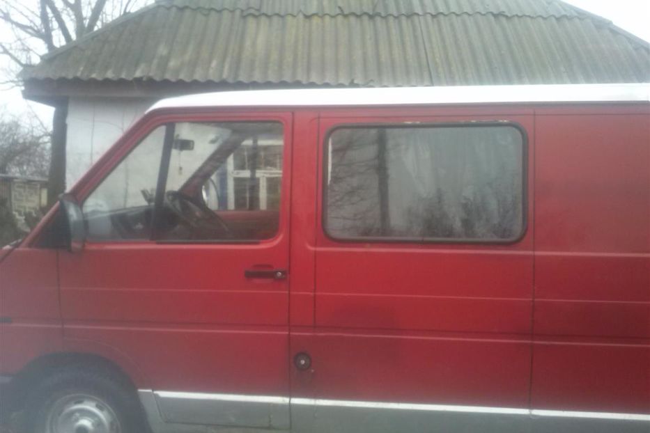 Продам Renault Trafic пасс. нет 1992 года в Киеве