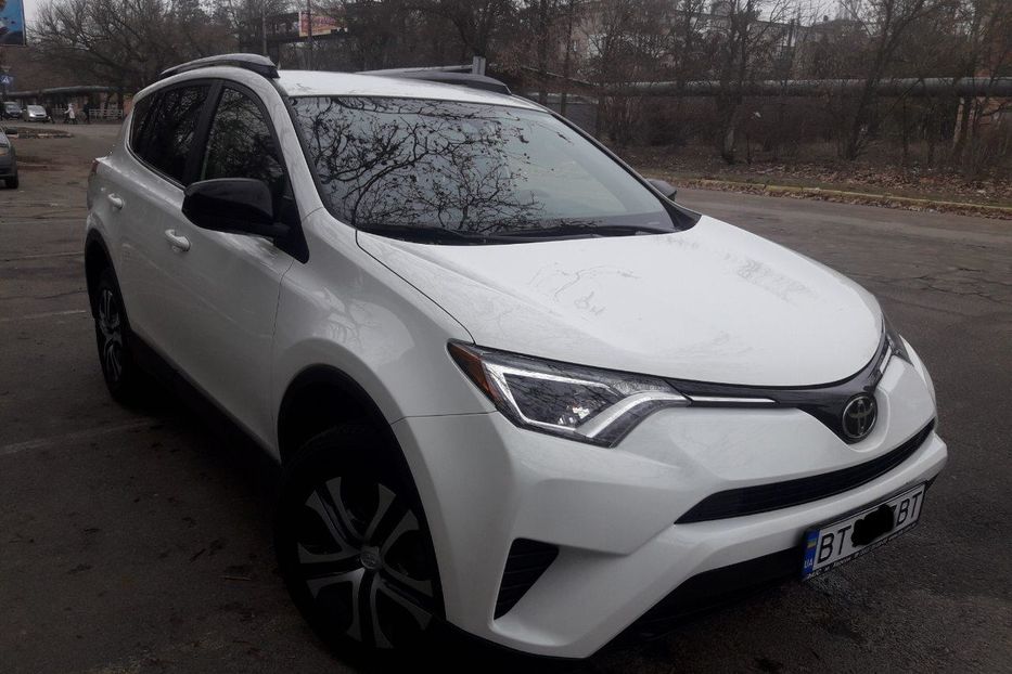 Продам Toyota Rav 4 LE 2016 года в Херсоне