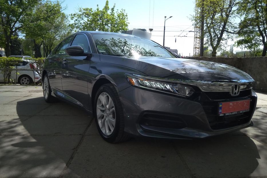 Продам Honda Accord USA 2018 года в Киеве