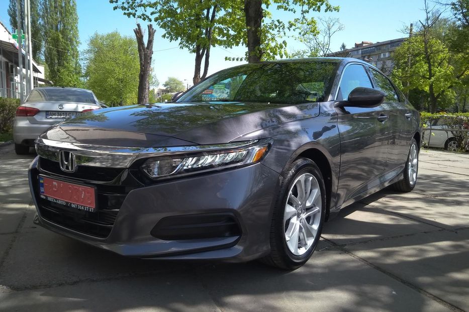 Продам Honda Accord USA 2018 года в Киеве