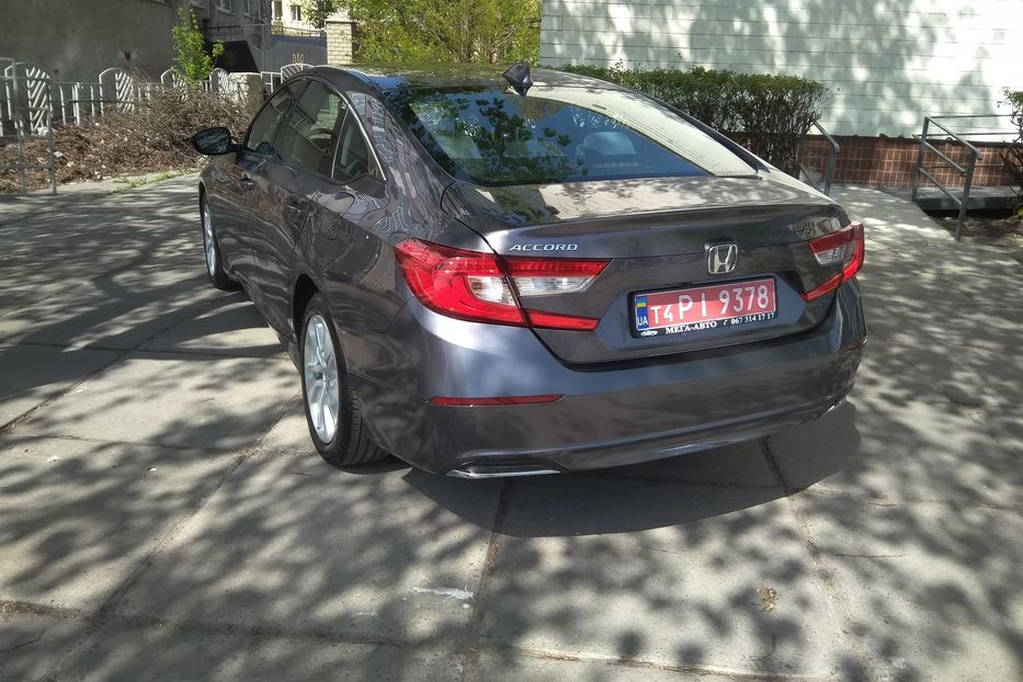 Продам Honda Accord USA 2018 года в Киеве