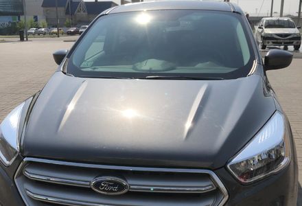 Продам Ford Escape 2017 года в Днепре