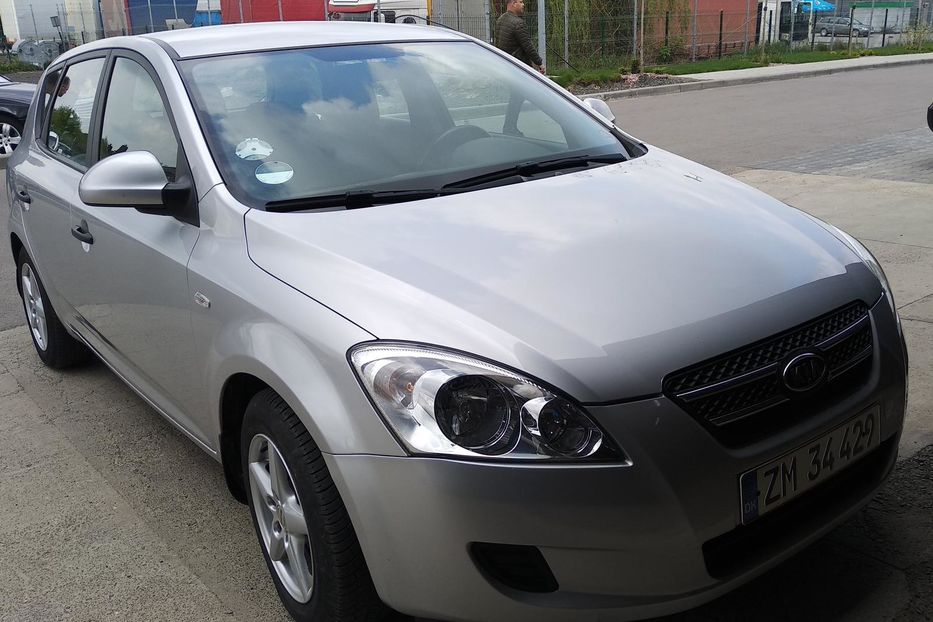 Продам Kia Ceed 2008 года в Харькове