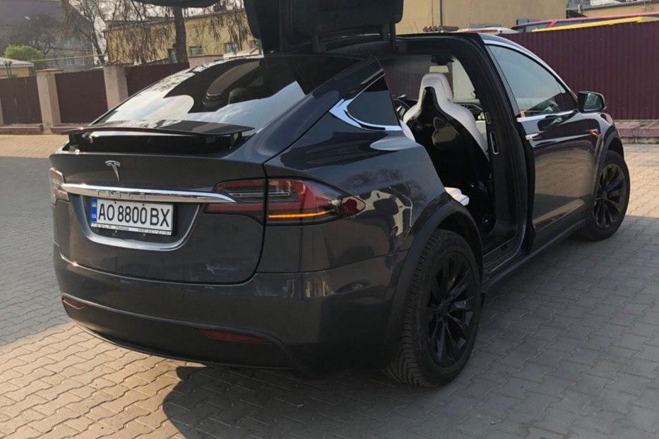 Продам Tesla Model X Х 2016 года в Ужгороде