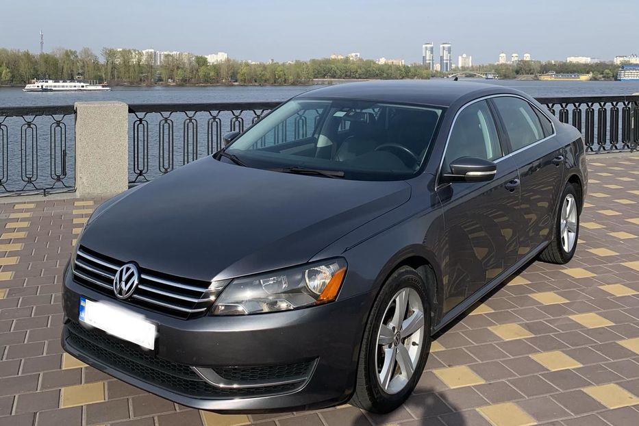 Продам Volkswagen Passat B7 SE 2013 года в Киеве