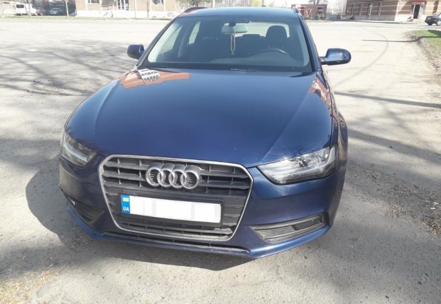 Продам Audi A4 2012 года в Полтаве