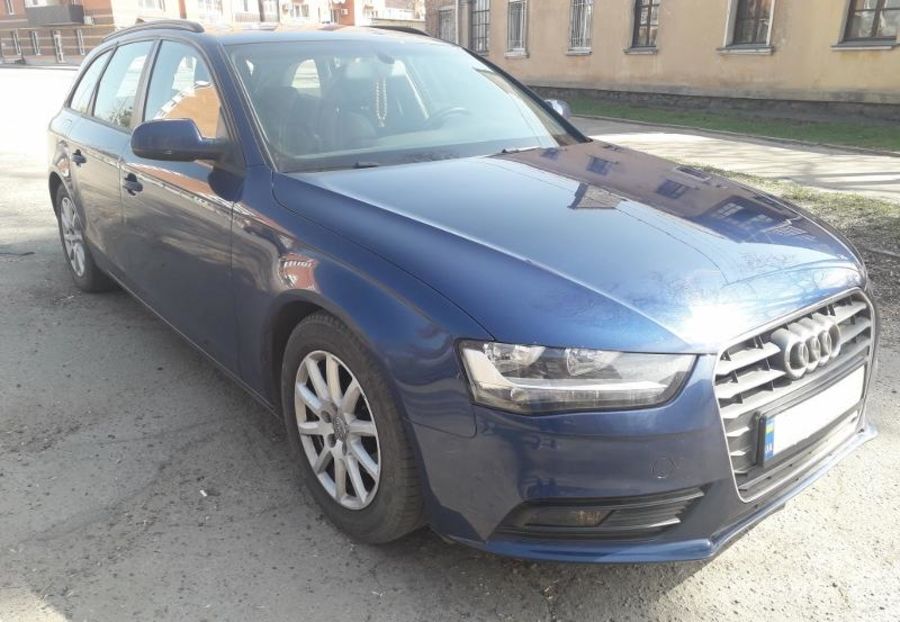 Продам Audi A4 2012 года в Полтаве