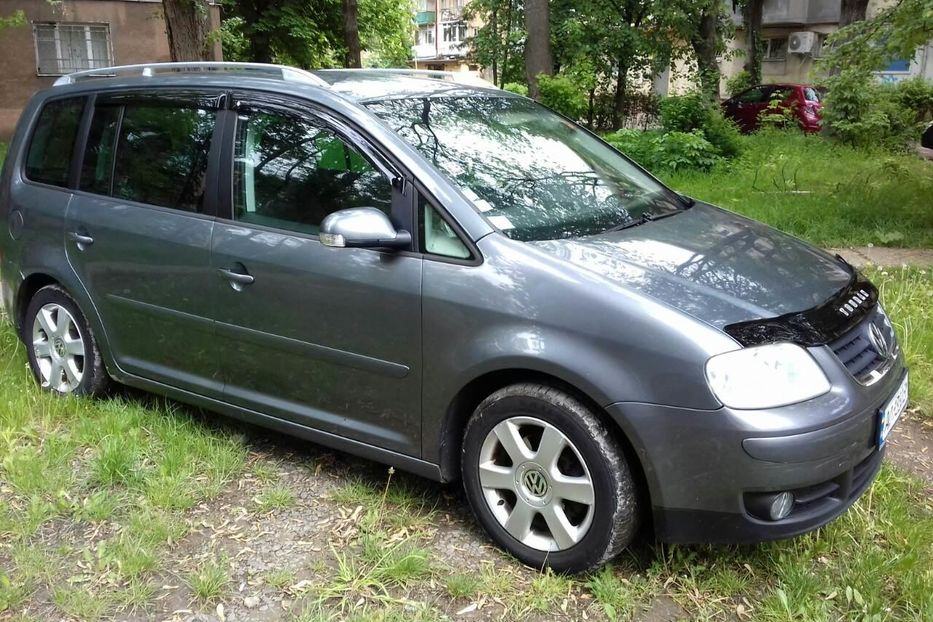 Продам Volkswagen Touran 2004 года в Ужгороде