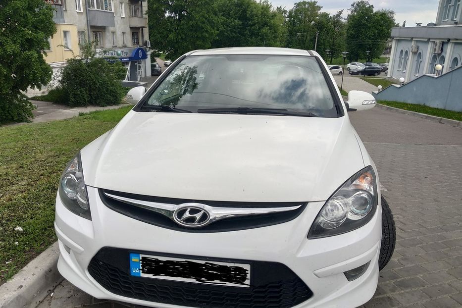 Продам Hyundai i30  2011 года в Сумах