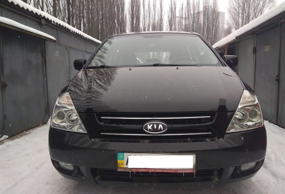 Продам Kia Carnival 2008 года в Киеве