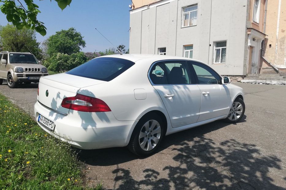 Продам Skoda Superb 2013 года в Киеве