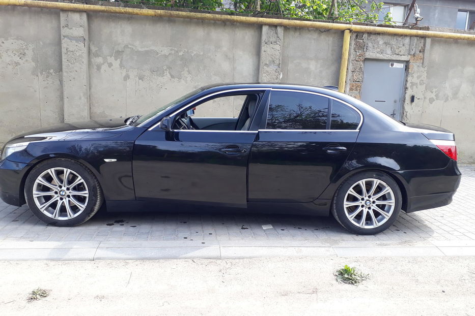 Продам BMW 530 2003 года в Одессе