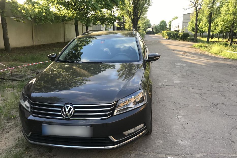 Продам Volkswagen Passat B7 Угиверсал 2013 года в Днепре