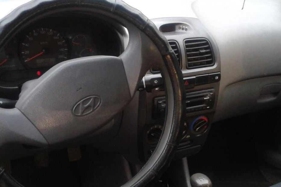 Продам Hyundai Accent  2003 года в г. Коростень, Житомирская область