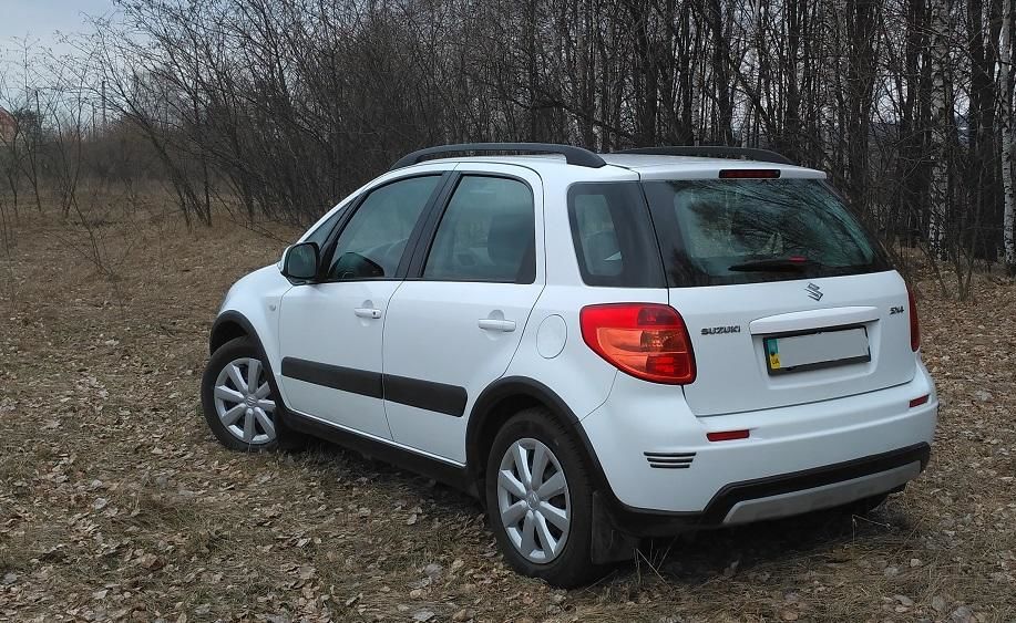 Продам Suzuki SX4 2013 года в Харькове