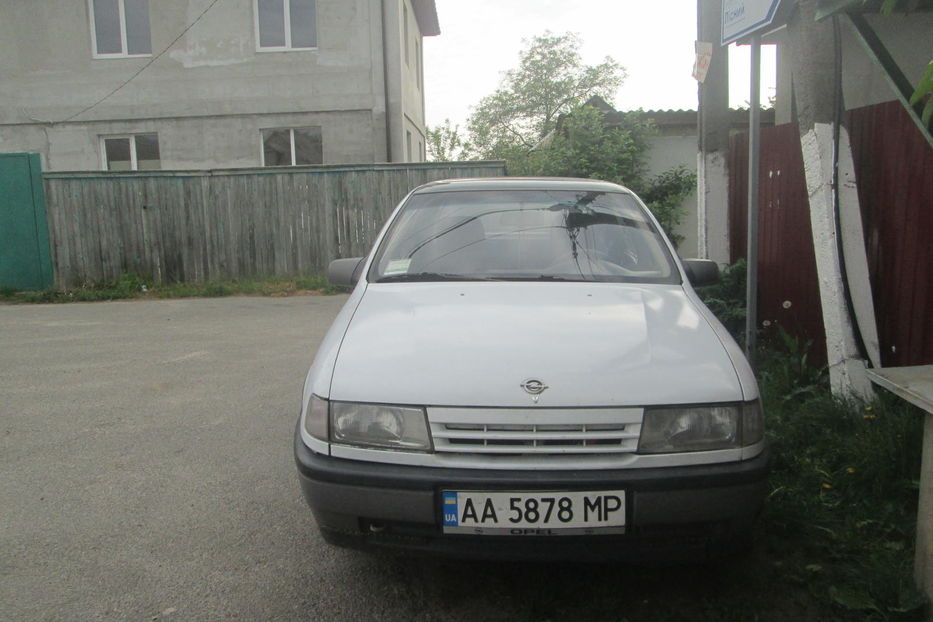 Продам Opel Vectra A 1989 года в г. Вишневое, Киевская область