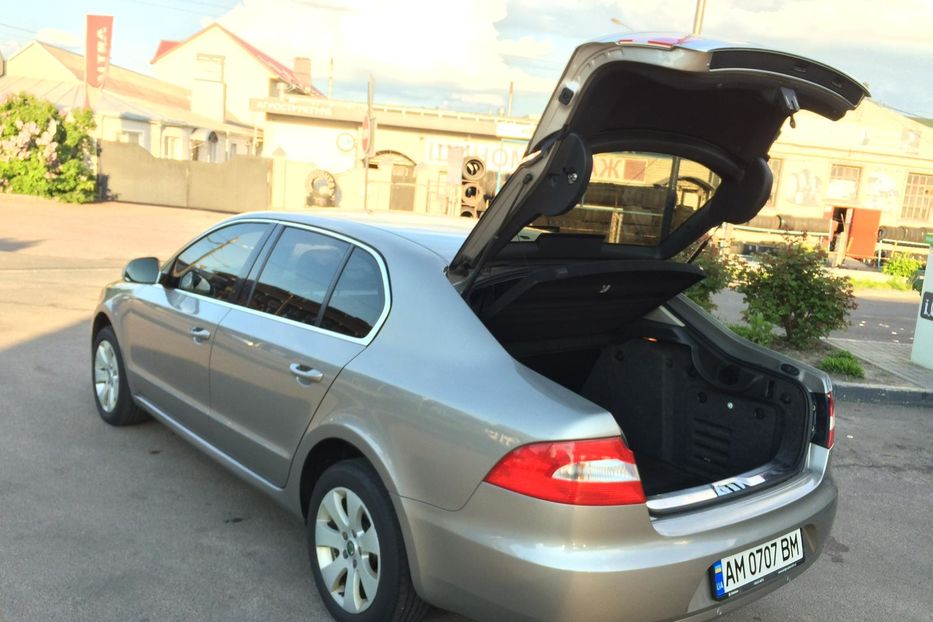 Продам Skoda Superb 2013 года в Житомире