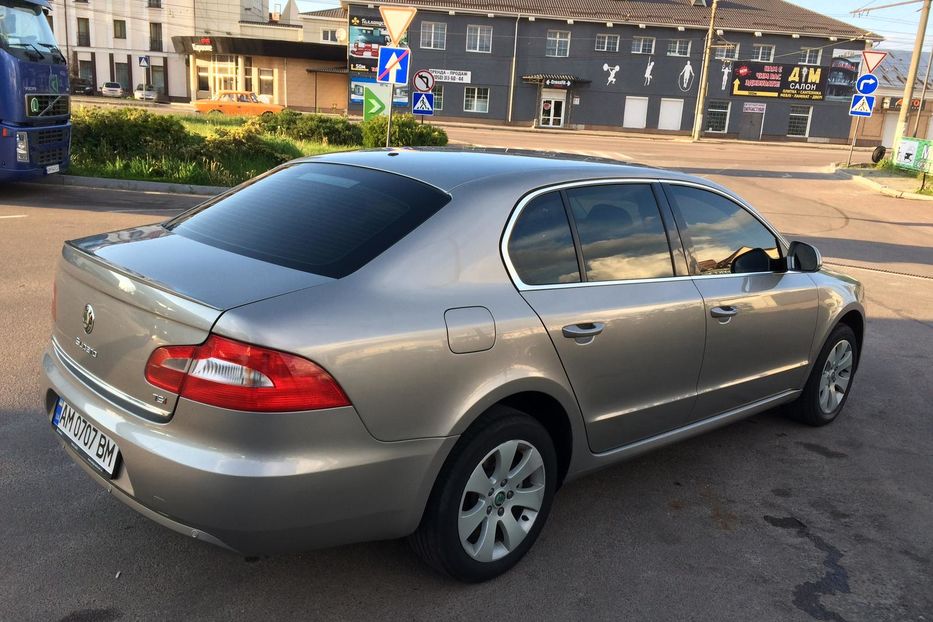 Продам Skoda Superb 2013 года в Житомире