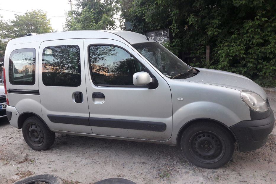 Продам Renault Kangoo пасс. 2006 года в Киеве