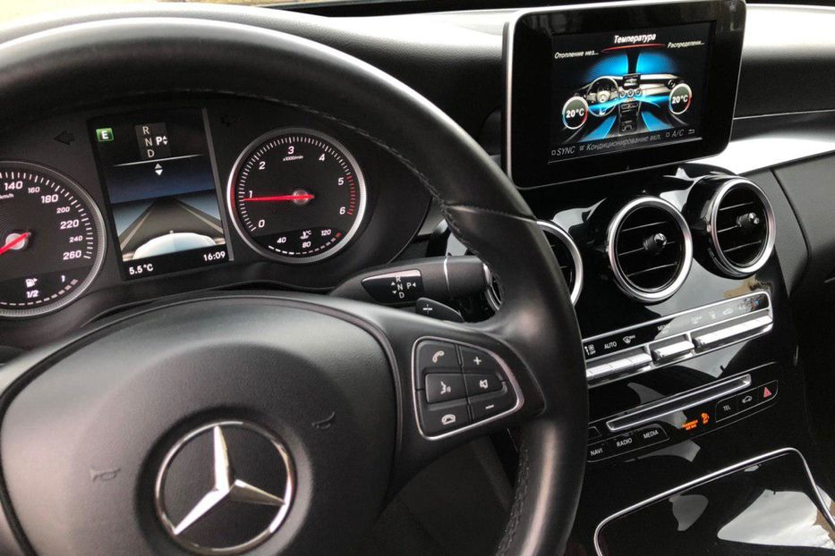Продам Mercedes-Benz C-Class 200 Elegance 2015 года в Киеве