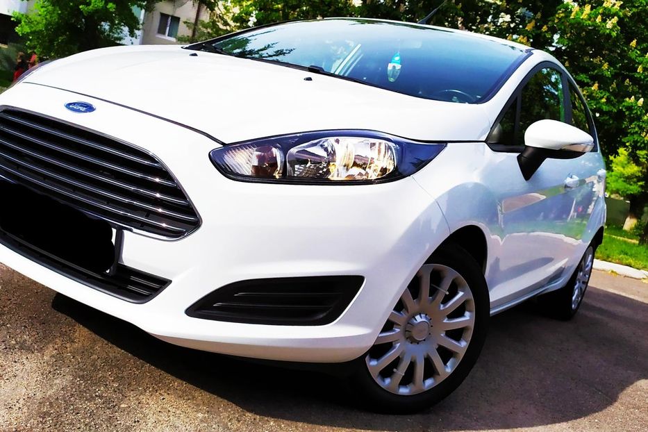 Продам Ford Fiesta EcoBoost 2015 года в г. Каменское, Днепропетровская область