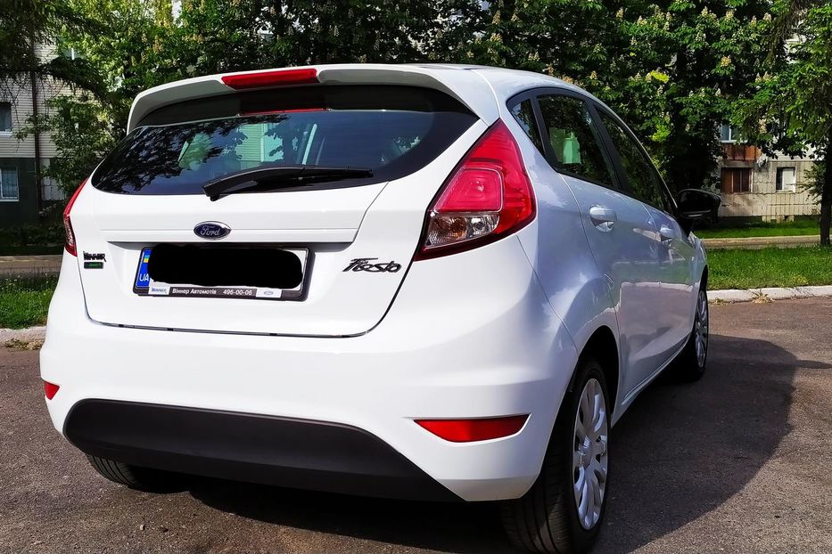 Продам Ford Fiesta EcoBoost 2015 года в г. Каменское, Днепропетровская область