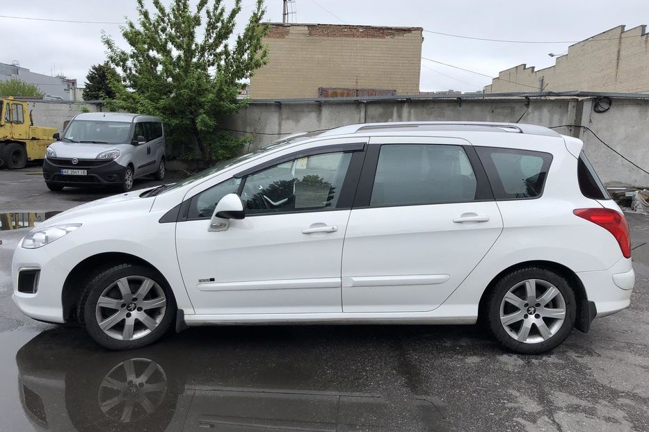 Продам Peugeot 308 1.6 HDi 2013 года в Днепре