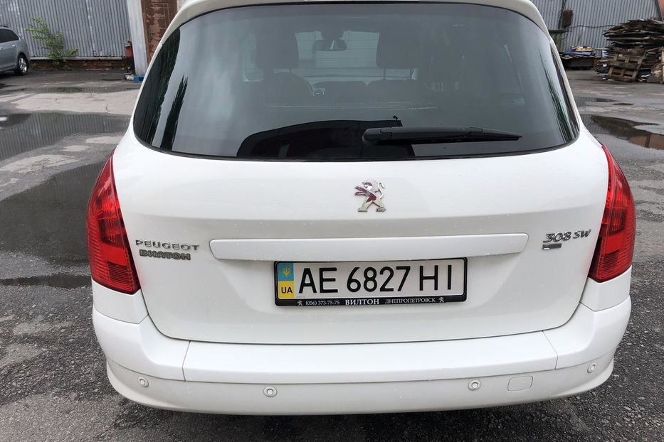 Продам Peugeot 308 1.6 HDi 2013 года в Днепре