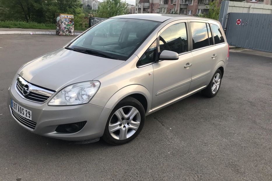 Продам Opel Zafira 1.9 CDTI 7 місць 2009 года в Ровно