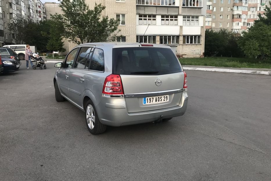 Продам Opel Zafira 1.9 CDTI 7 місць 2009 года в Ровно