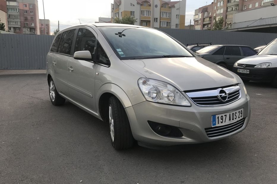 Продам Opel Zafira 1.9 CDTI 7 місць 2009 года в Ровно