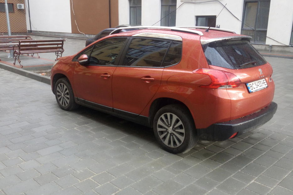 Продам Peugeot 2008 2015 года в Львове