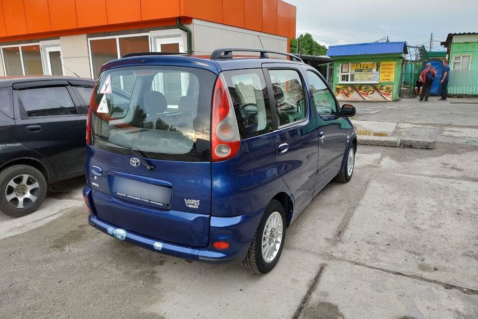 Продам Toyota Yaris Verso 2002 года в Харькове