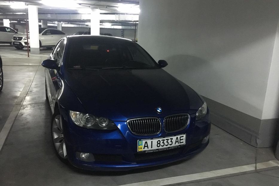 Продам BMW 325 325і 2007 года в Киеве