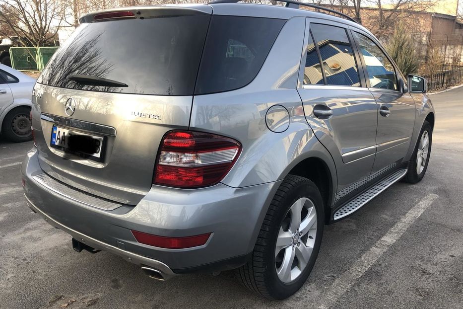 Продам Mercedes-Benz ML 350 2011 года в Киеве