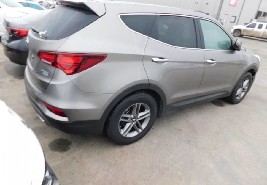 Продам Hyundai Santa FE 2018 года в Харькове