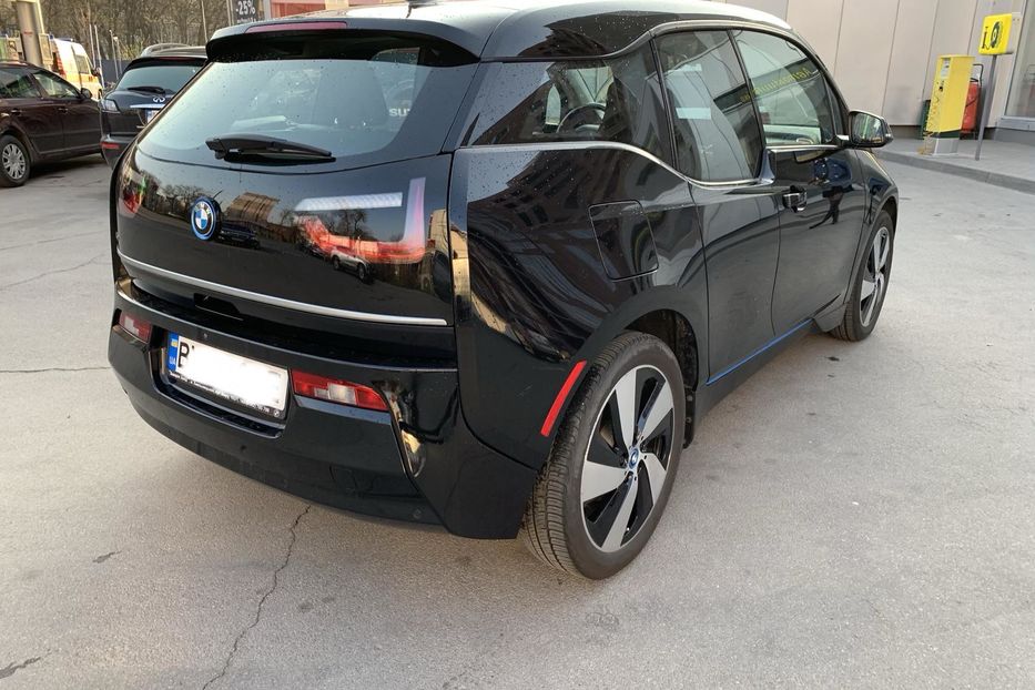 Продам BMW I3 2017 года в Киеве