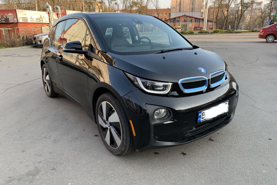 Продам BMW I3 2017 года в Киеве