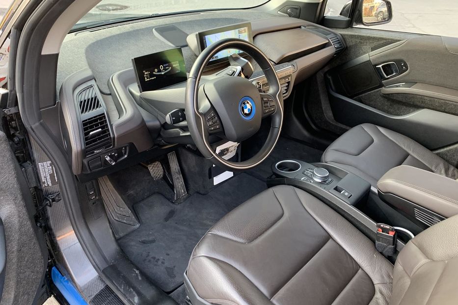 Продам BMW I3 2017 года в Киеве