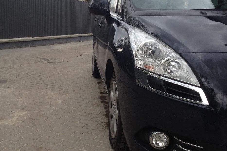 Продам Peugeot 5008 2011 года в Тернополе