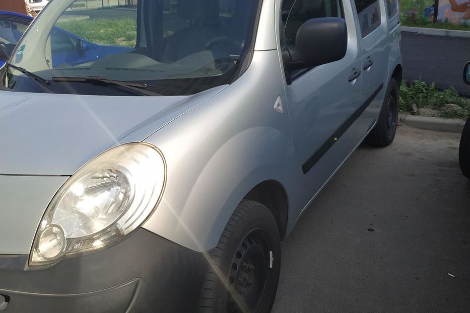 Продам Renault Kangoo пасс. 2009 года в Киеве