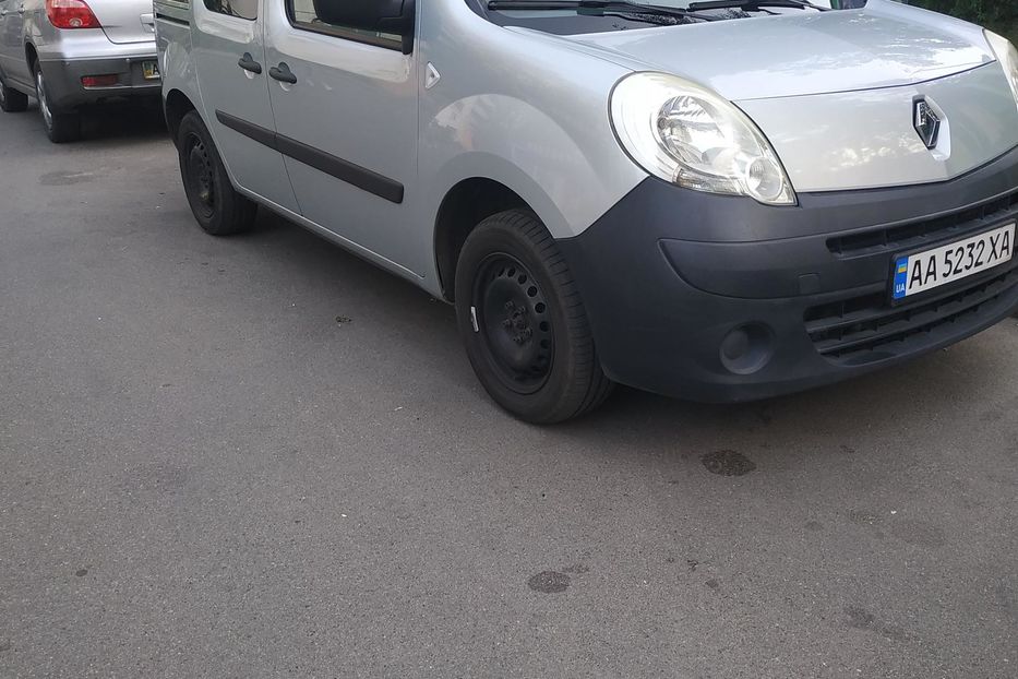 Продам Renault Kangoo пасс. 2009 года в Киеве