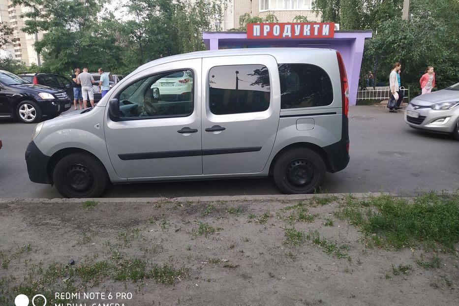 Продам Renault Kangoo пасс. 2009 года в Киеве