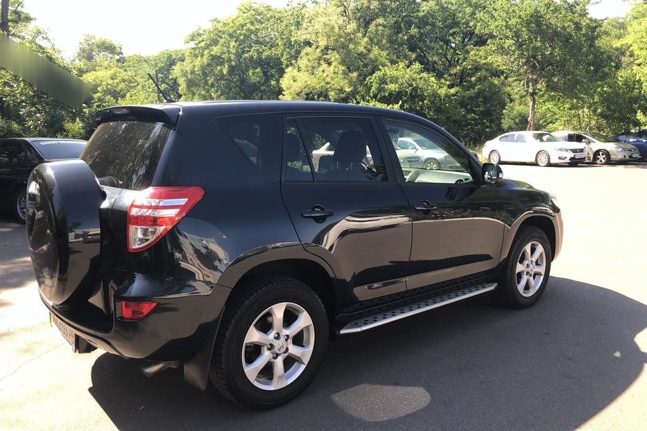 Продам Toyota Rav 4 2011 года в Одессе